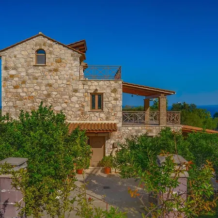 Ferienhaus Fioro Stone House *