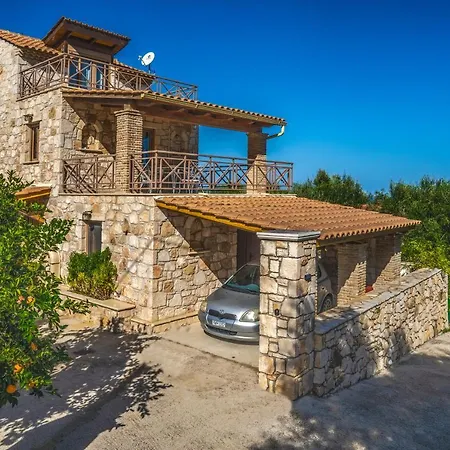 Ferienhaus Fioro Stone House *