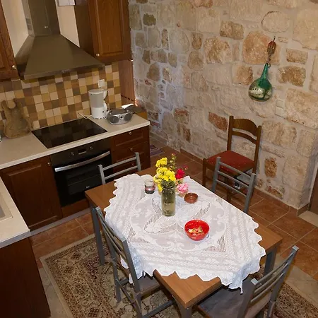 Ferienhaus Fioro Stone House Planos